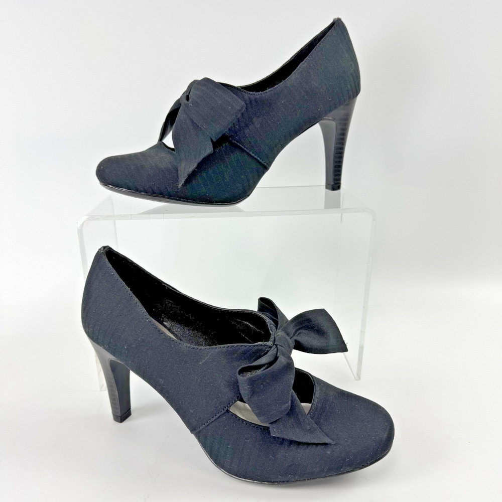 Ann Marino Women's Mary Jane Black Heels with Large Bows Size 6.5